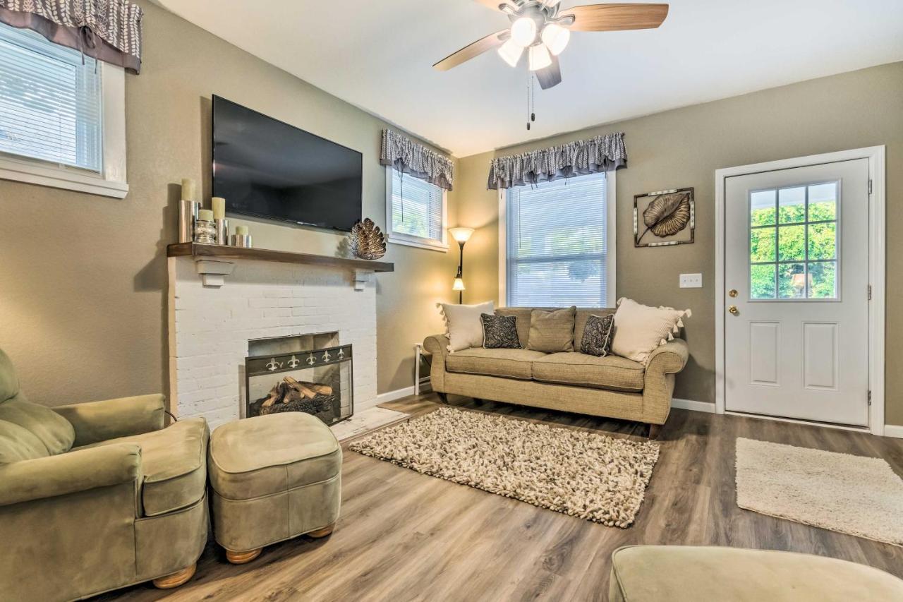 Remodeled Downtown Hot Springs Home With Porch エクステリア 写真