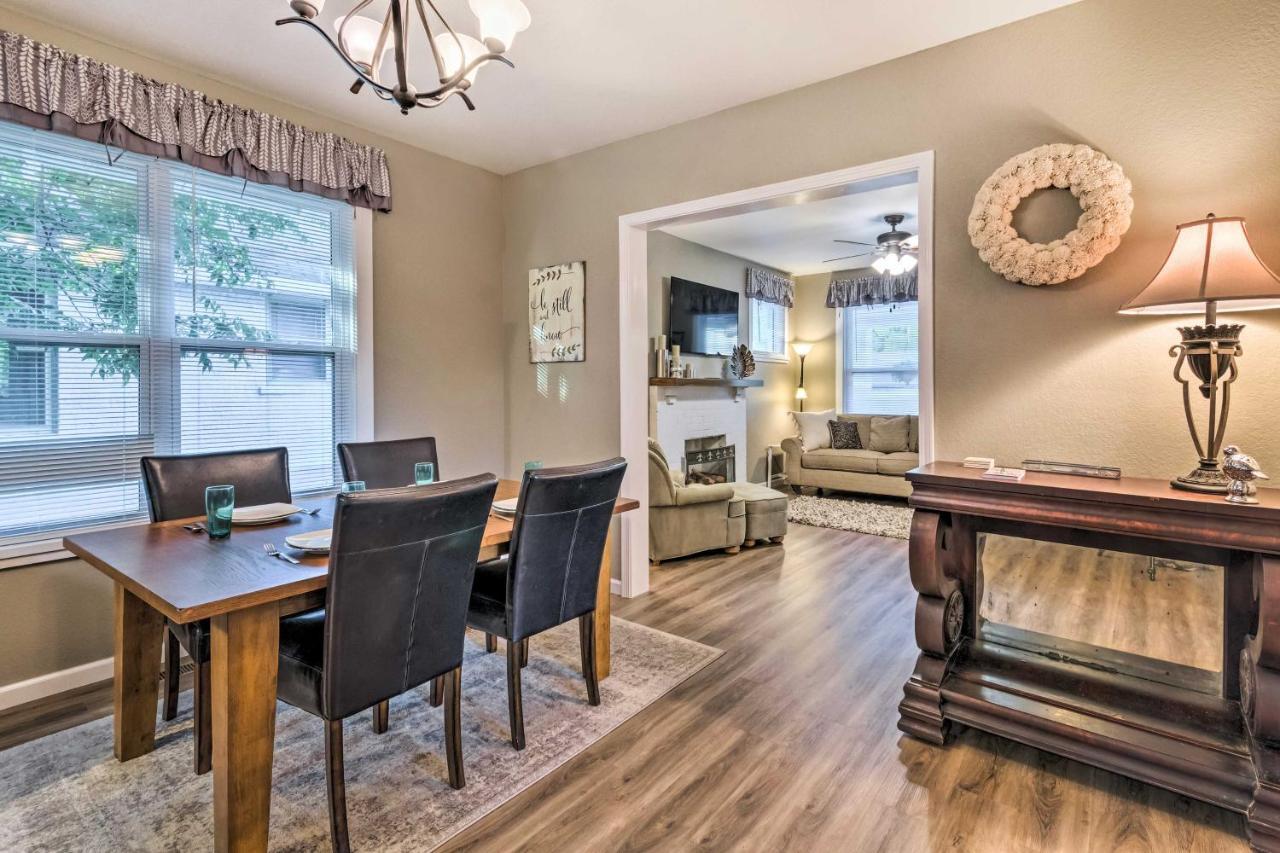 Remodeled Downtown Hot Springs Home With Porch エクステリア 写真