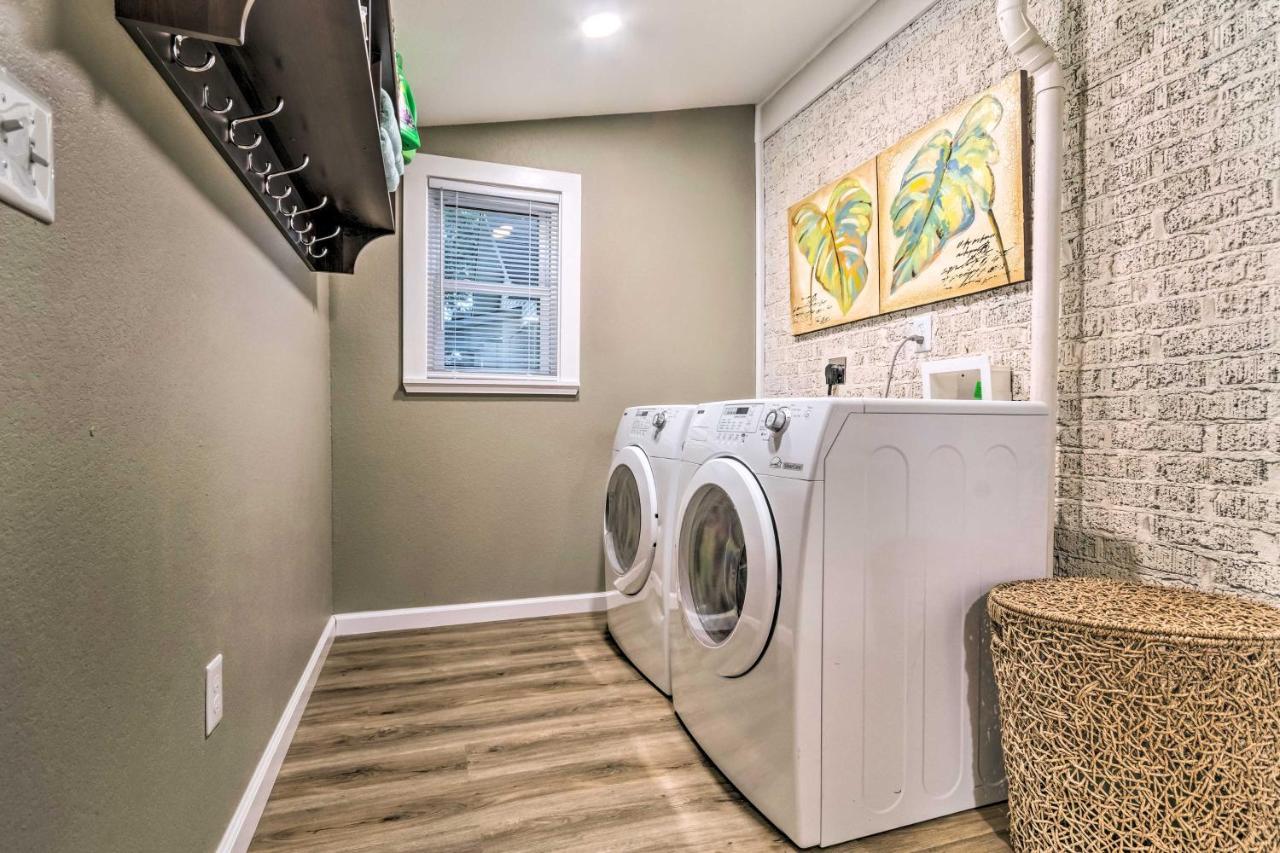 Remodeled Downtown Hot Springs Home With Porch エクステリア 写真