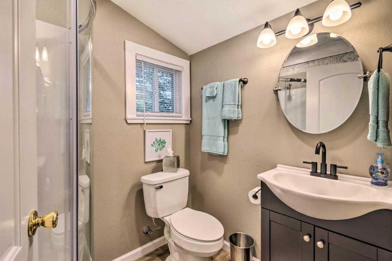 Remodeled Downtown Hot Springs Home With Porch エクステリア 写真